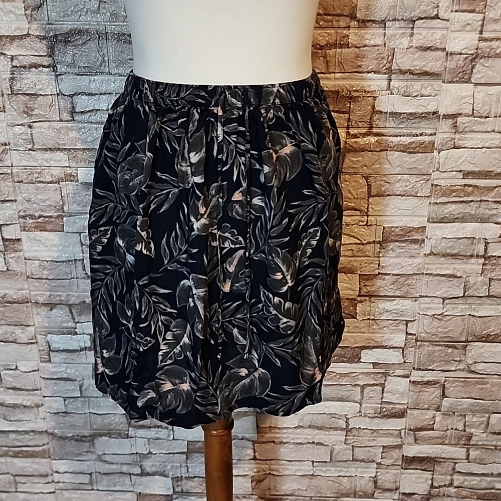 Abercrombie & Fitch Floral Skirt